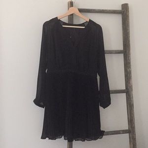 Madewell sz 8 sleeved chiffon dress with pleats